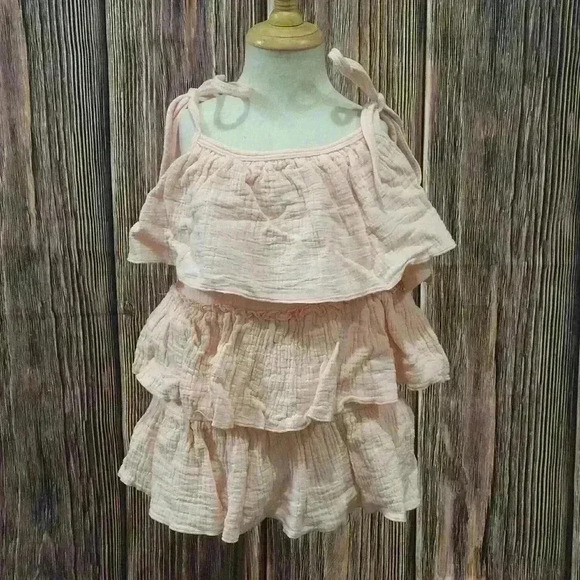 Emma Jean Ruffle Top - Picture 1 of 4